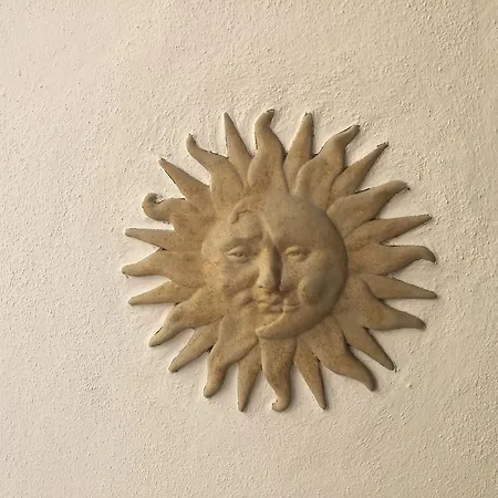 Zur Goldenen Sonne