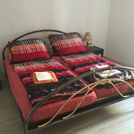 بيت ضيافة Zur Goldenen Sonne *